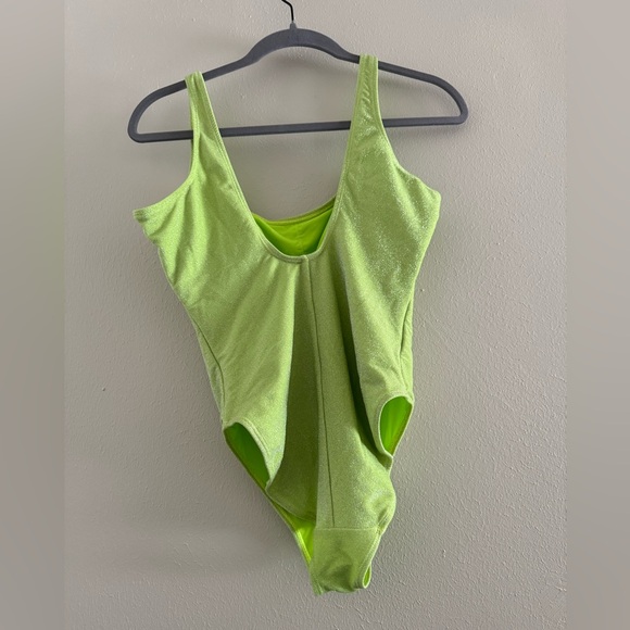 Good American Sparkle Modern Tank One-Piece Swimsuit, Electric Lime, M - Picture 6 of 7